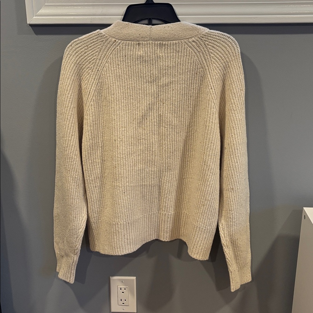 Old Navy Women's Beige Cardigan - Picture 3 of 4